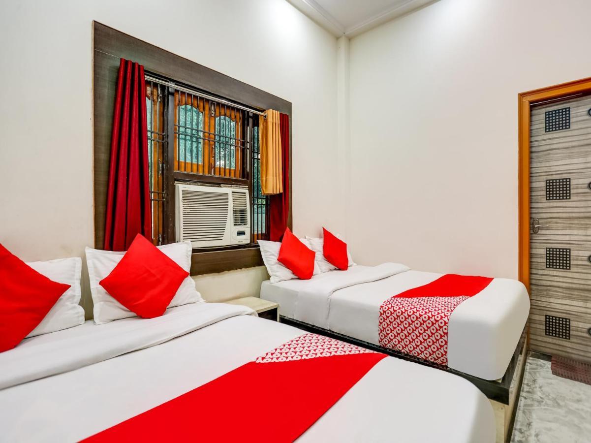Oyo 75850 Vishwanath Guest House Benares Buitenkant foto
