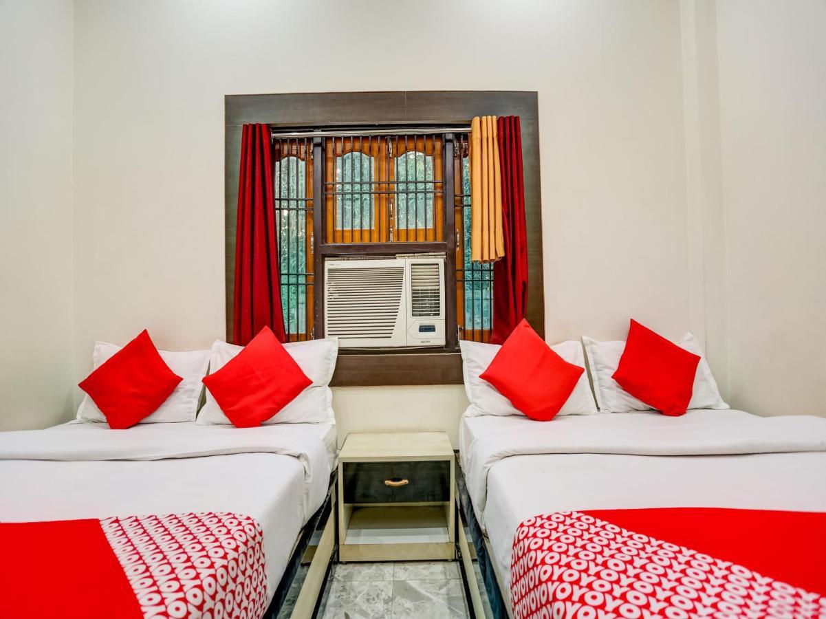 Oyo 75850 Vishwanath Guest House Benares Buitenkant foto